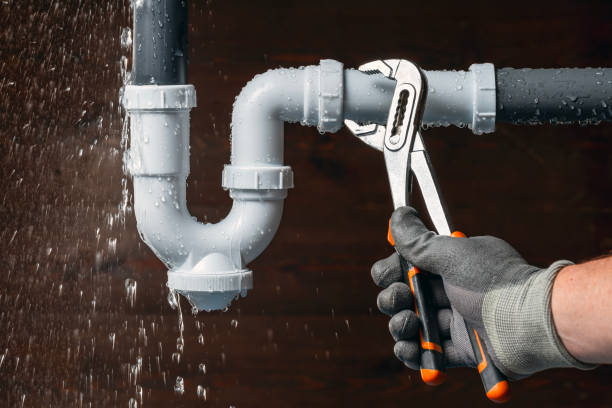 Professional Plumbing technician working in Llano, CA